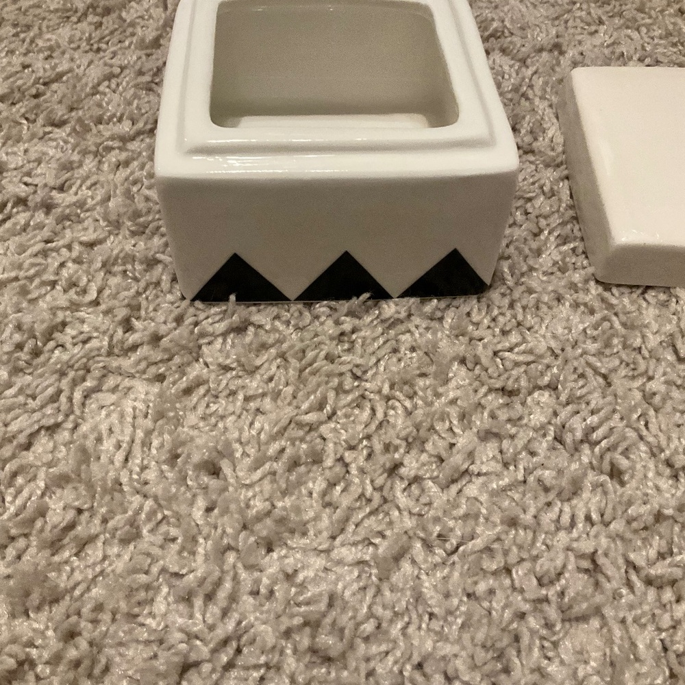 J.CREW CERAMIC JEWELRY TRINKET BOX